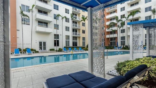 Building Photo - 18800 NE 29th Ave