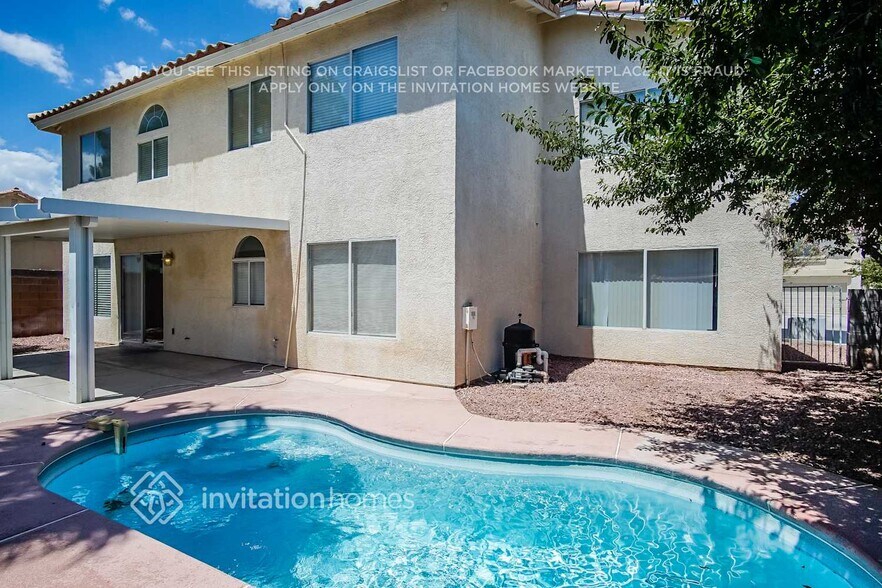 Building Photo - 2865 Palleta Dr