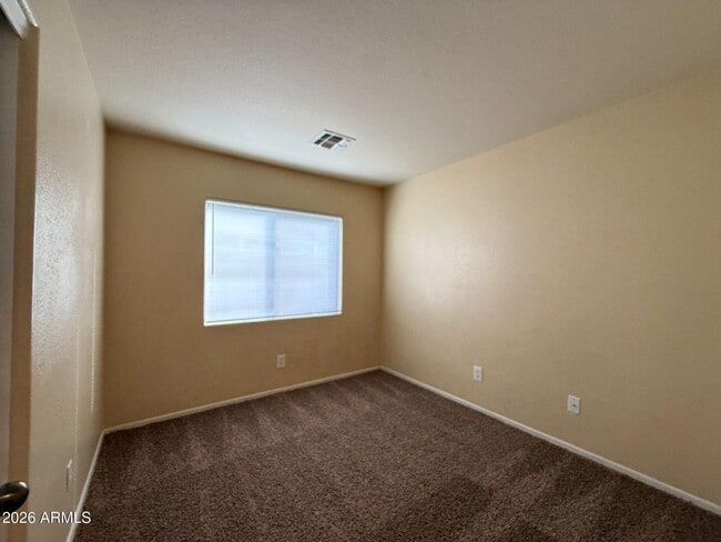 Building Photo - 13601 N 129th Dr