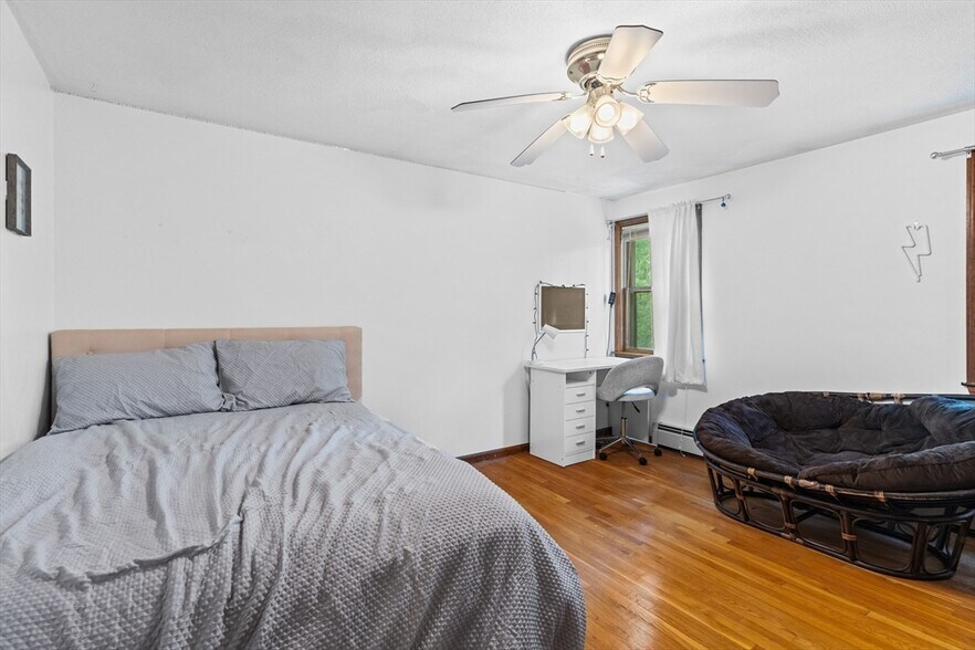Building Photo - 81 Cotuit St