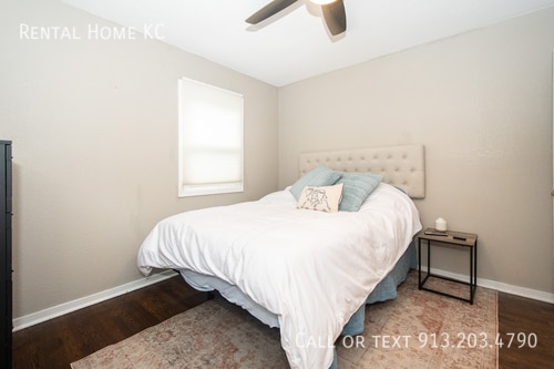 Building Photo - 6217 Glenwood-