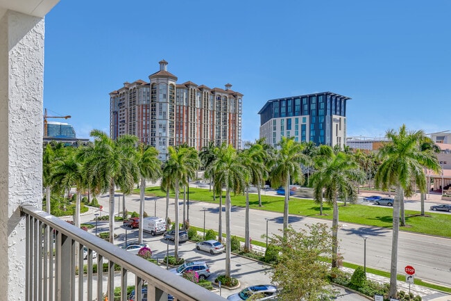 Building Photo - 651 Okeechobee Blvd