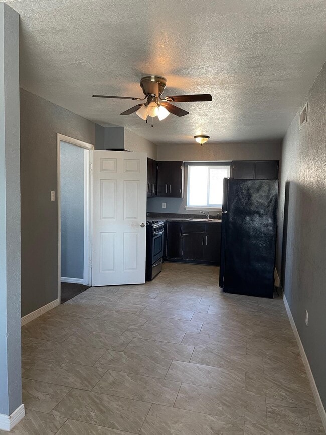 Building Photo - 8137 Staghorn Dr