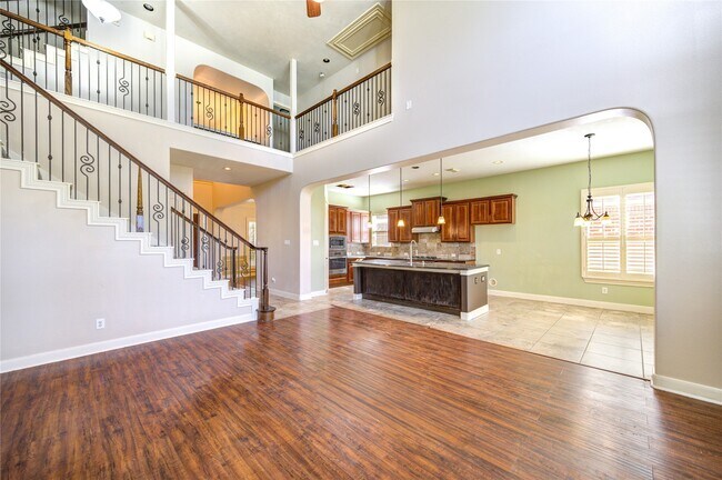 Building Photo - 9230 Hernshead Ln