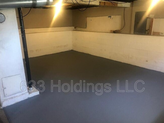 Building Photo - 403 McKinley Ave