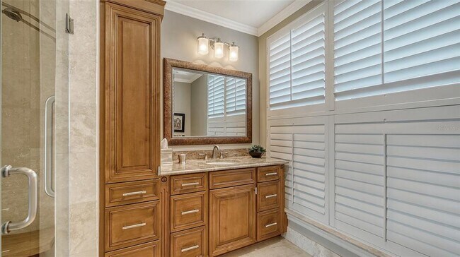 Building Photo - 464 Golden Gate Point