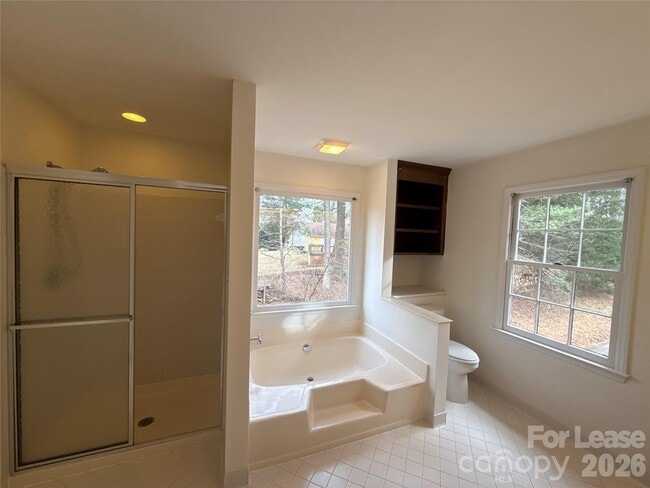 Building Photo - 14301 Hackamore Dr