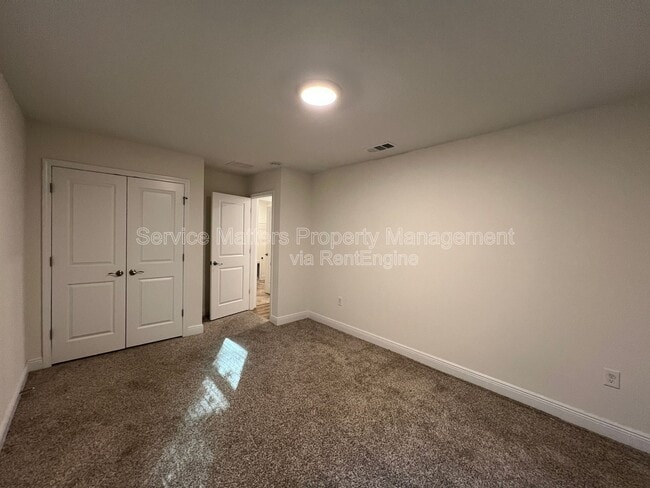 Building Photo - 4527 Plowman Ln