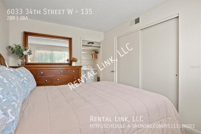 Building Photo - 2 Bedroom Condo in Harbor Pines for Rent!