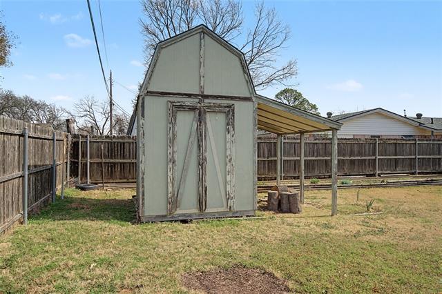 Building Photo - 2009 Charleston Dr