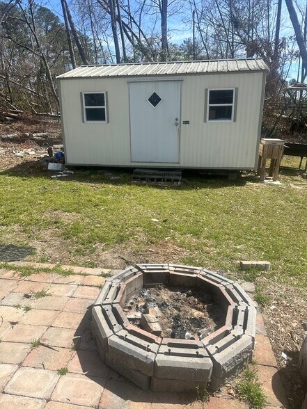 Building Photo - 111 Fornum Dr