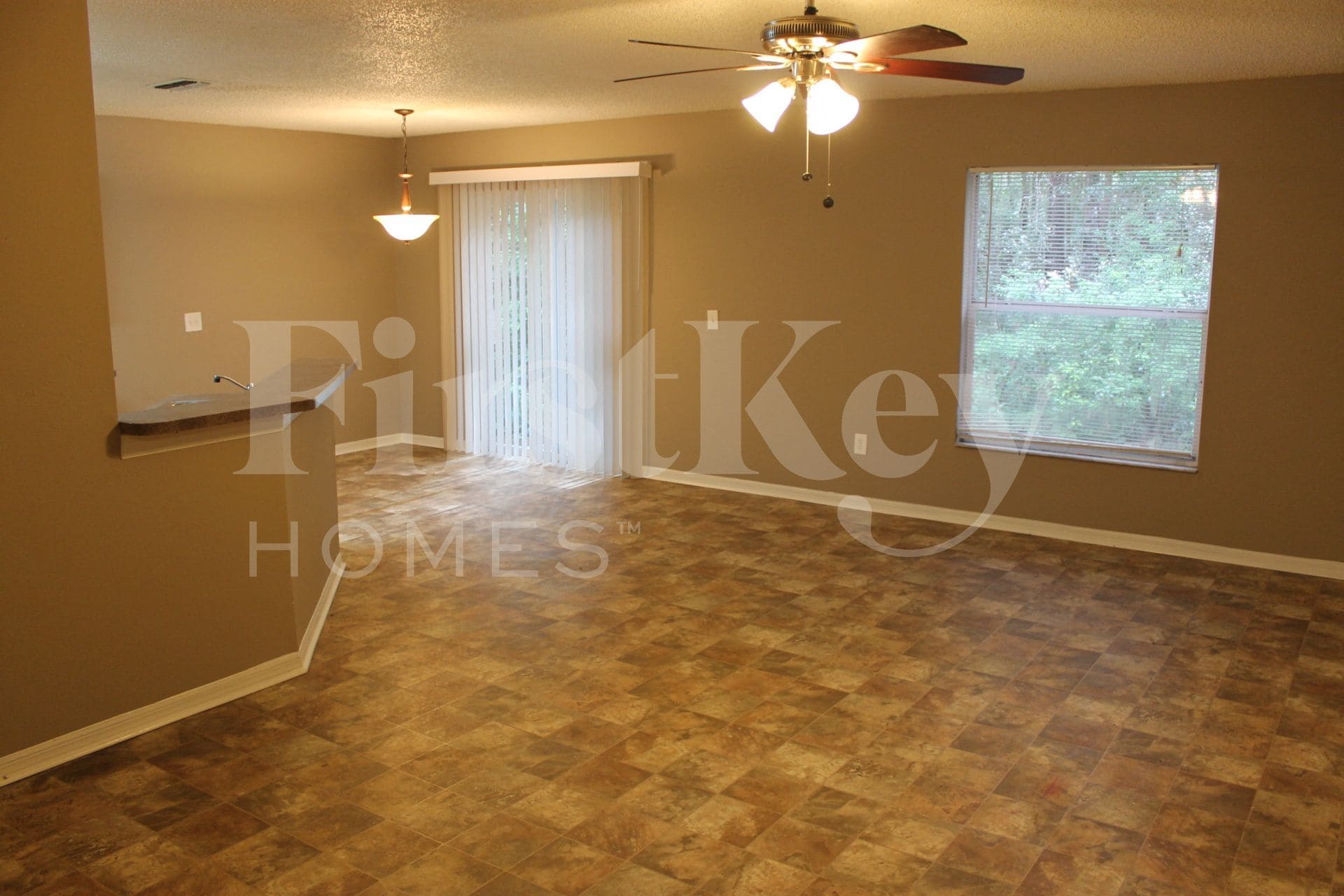 Building Photo - 14936 SE 25 Pl