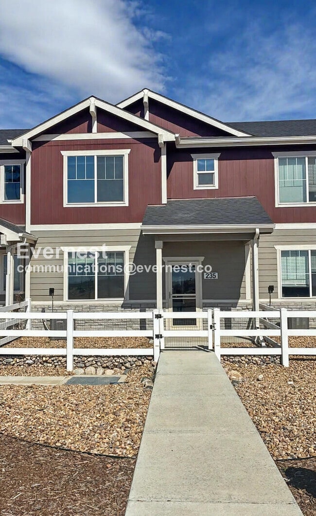 Building Photo - 235 Molinar St