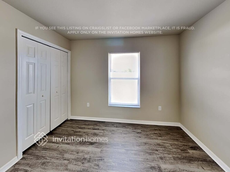 Building Photo - 8657 Pebblebrooke Way