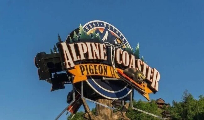 Building Photo - 2609 Stonebrook Dr