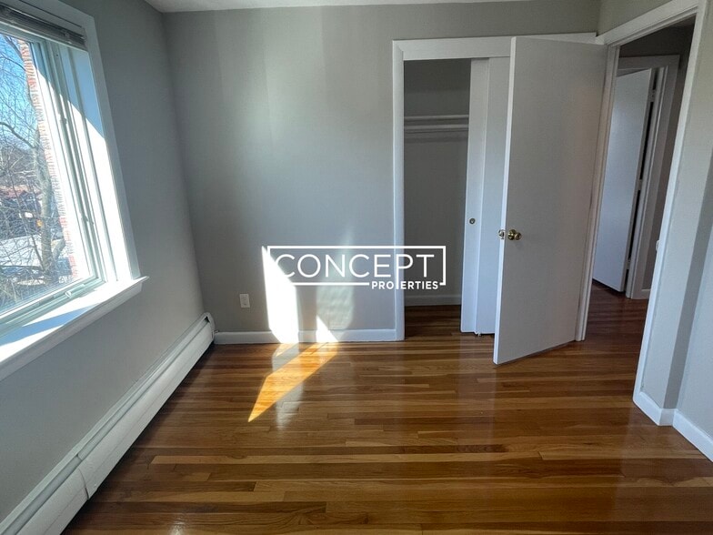 Building Photo - 50 Evergreen St