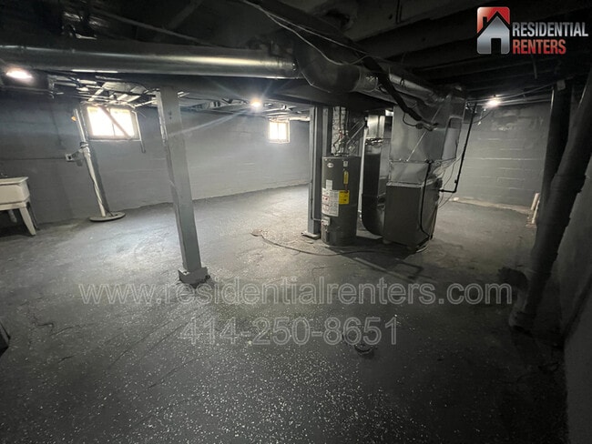 Building Photo - 5426 N 41st St
