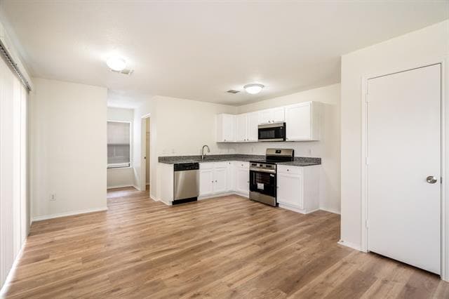 Building Photo - 1626 White Oak Rd