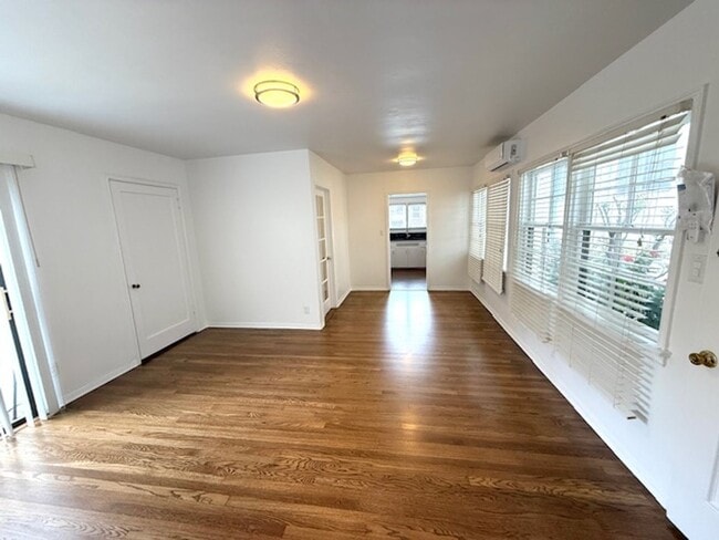 Building Photo - Bungalow - 1 bedroom + Office = natural wood floors, mini split a/c , new appliances, private pat...