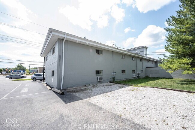 Building Photo - 7046 E US Hwy 36