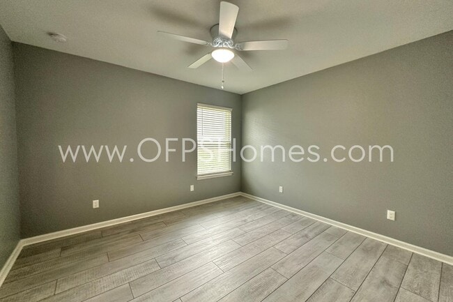Building Photo - 245 Averitt Pl