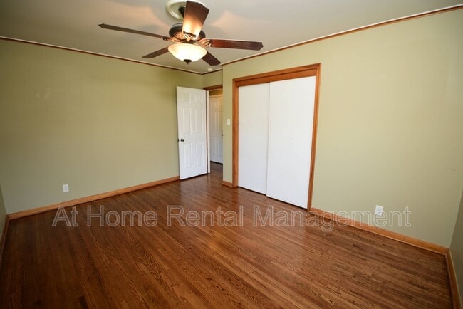 Building Photo - 477 S Norwood Ave