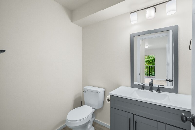 Building Photo - 12040 Bridgeport Way SW