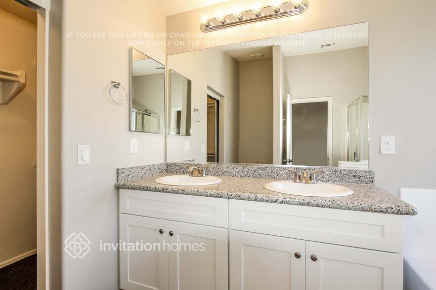 Building Photo - 35407 N Shorthorn Trail