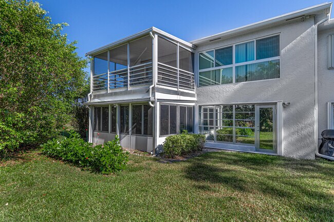 Building Photo - 2920 SW 15th St