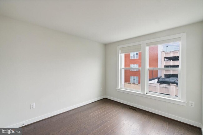 Building Photo - 241 Kepler Dr