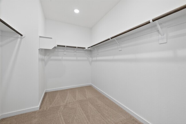 Building Photo - 3222 Kindred Wy