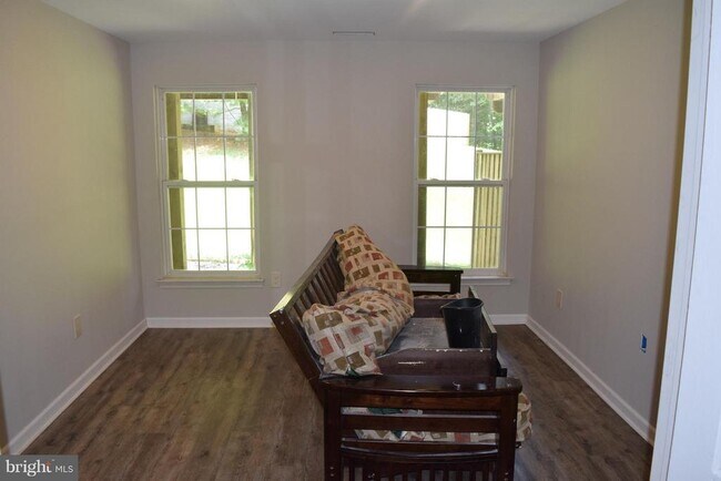 Building Photo - 9333 Maxwell Ct