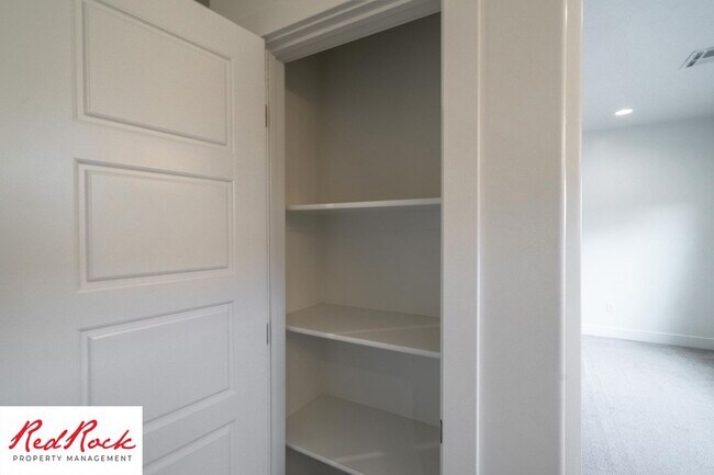 Building Photo - Comfort, Space & Style with a 3-Car Garage Small Dog Friendly!