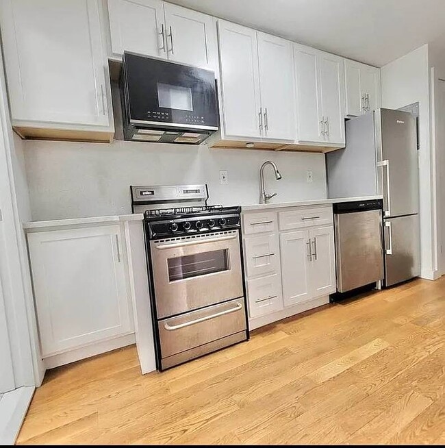 Building Photo - 1802 77th St