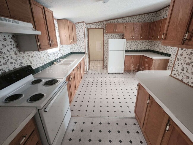 Building Photo - 9 Misty Mountain Way