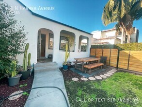 Building Photo - 2-bedroom in Beverly Grove – your dream ap...