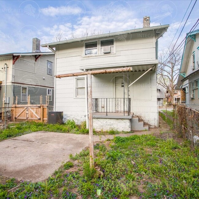 Building Photo - 3817 S Benton Ave