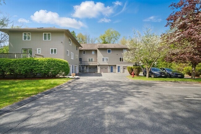 Building Photo - 125 Chapin Rd