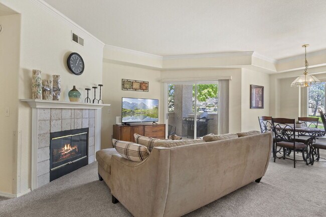 Building Photo - Fully Furnished Condo in Stratmoor Hills - Utilities Provided!