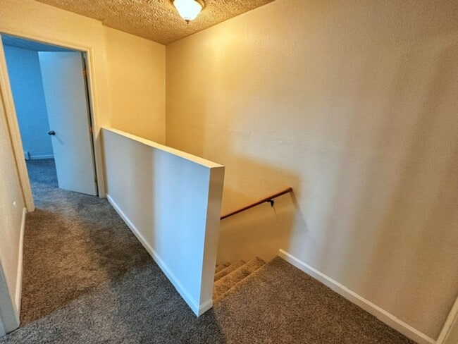 Building Photo - 3012 W 33rd Avenue