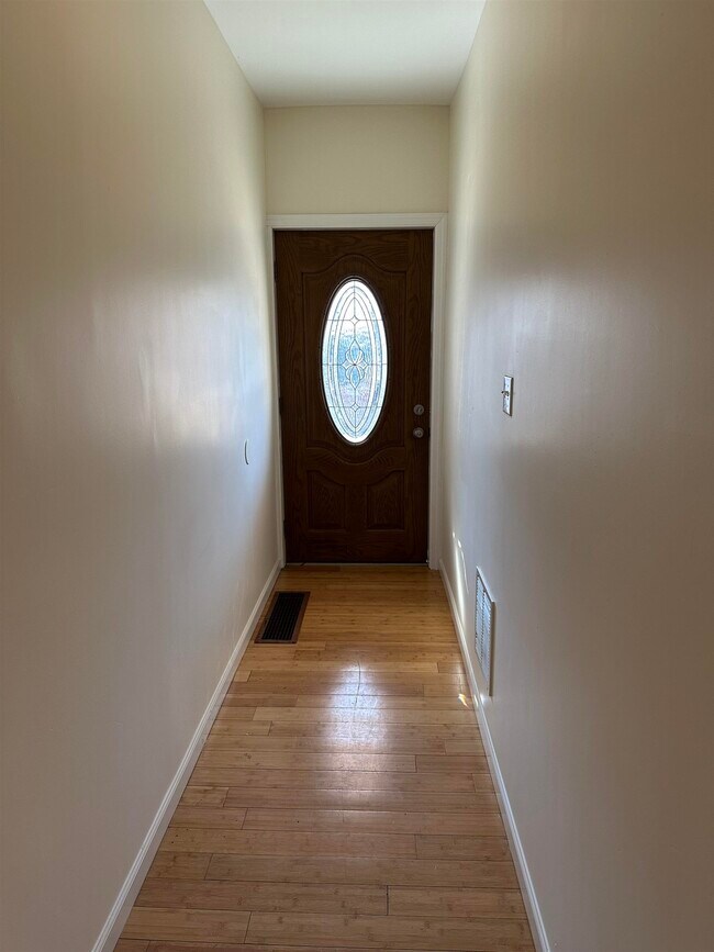 Building Photo - 125 W 28th St