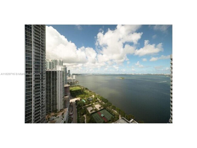 Building Photo - 1717 N Bayshore Dr