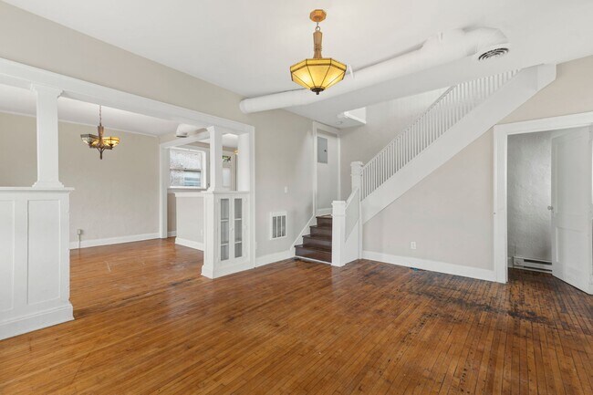 Building Photo - 5703 E Washington St