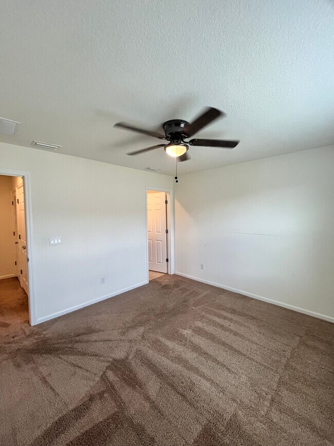 Building Photo - 9877 Fiddleback Ln