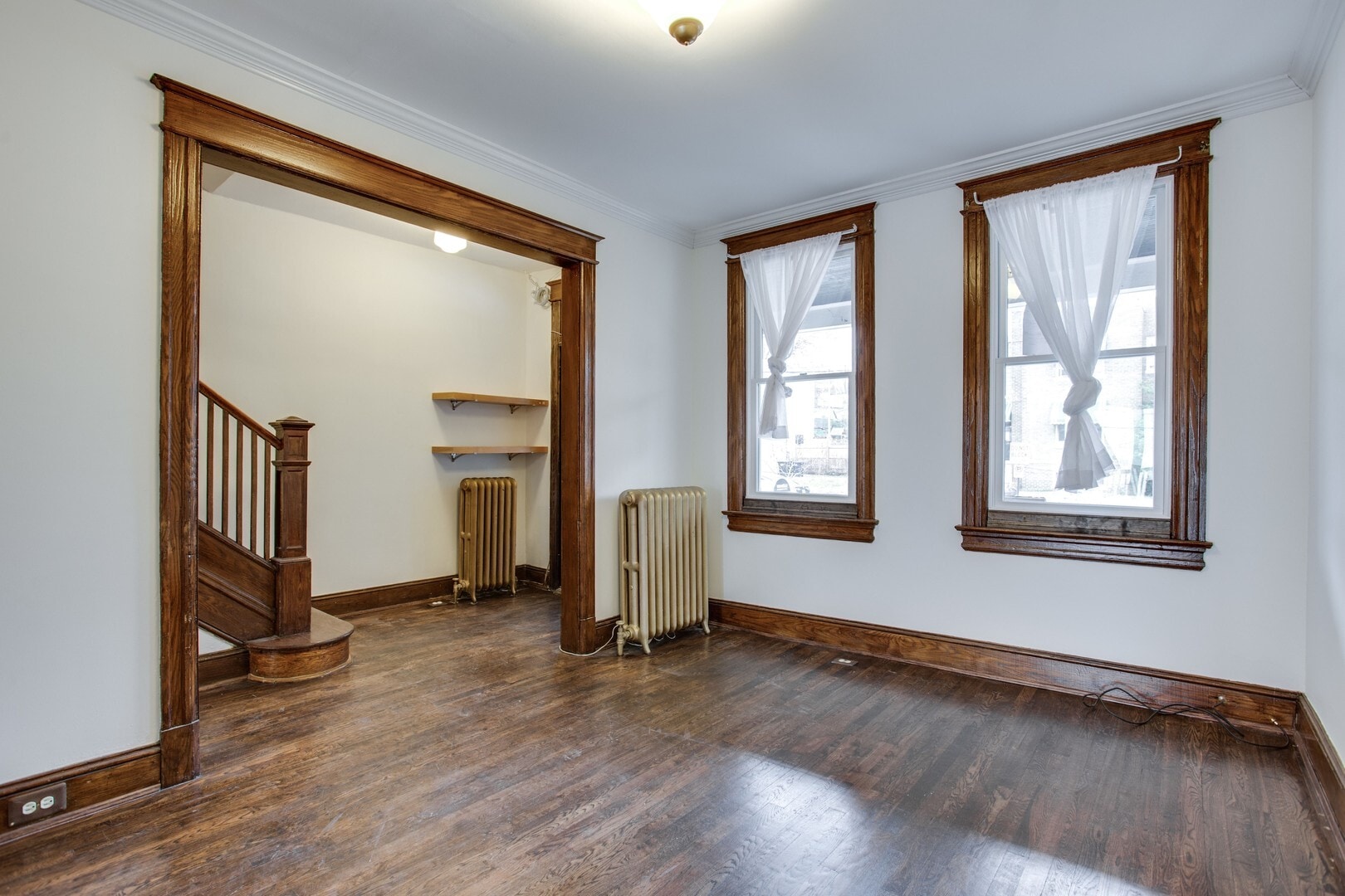 Living area - 702 Ingraham St NW