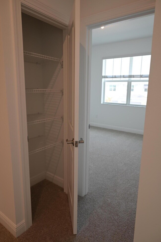 Building Photo - 3599 NW Solange Ct