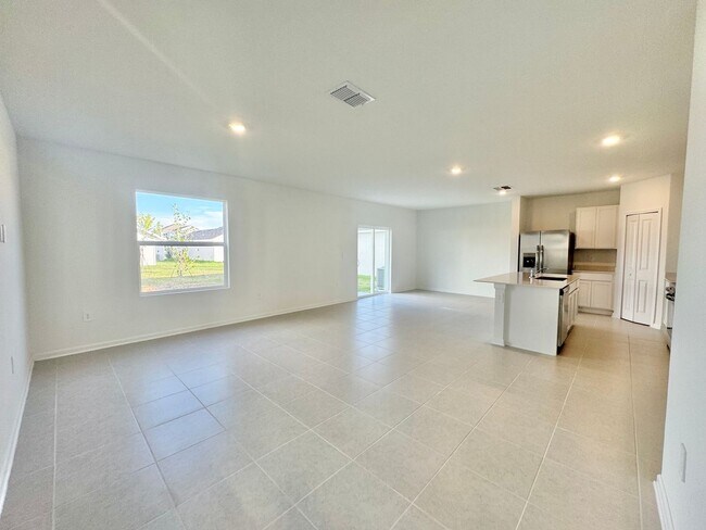 Building Photo - Peace Creek Reserve - 2025 Lennar Home