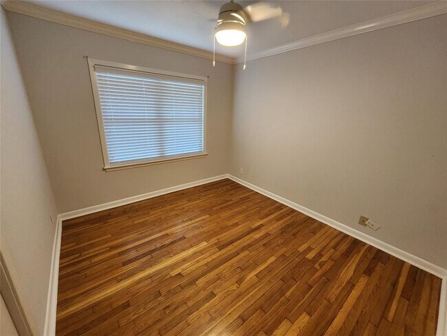 Building Photo - 5535 Berry Creek Dr