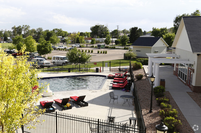 Pool Area - The Grand at Riverside