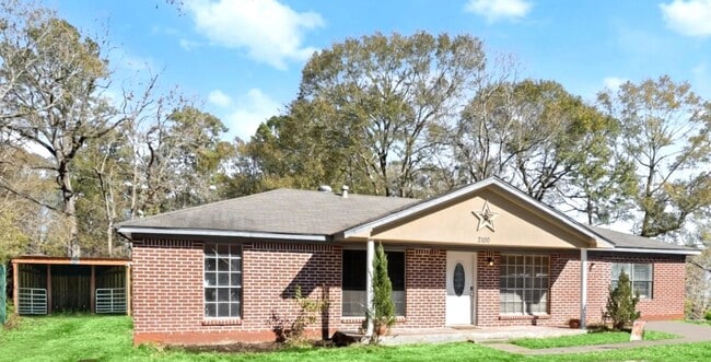 Building Photo - 2100 Hill Top Ct